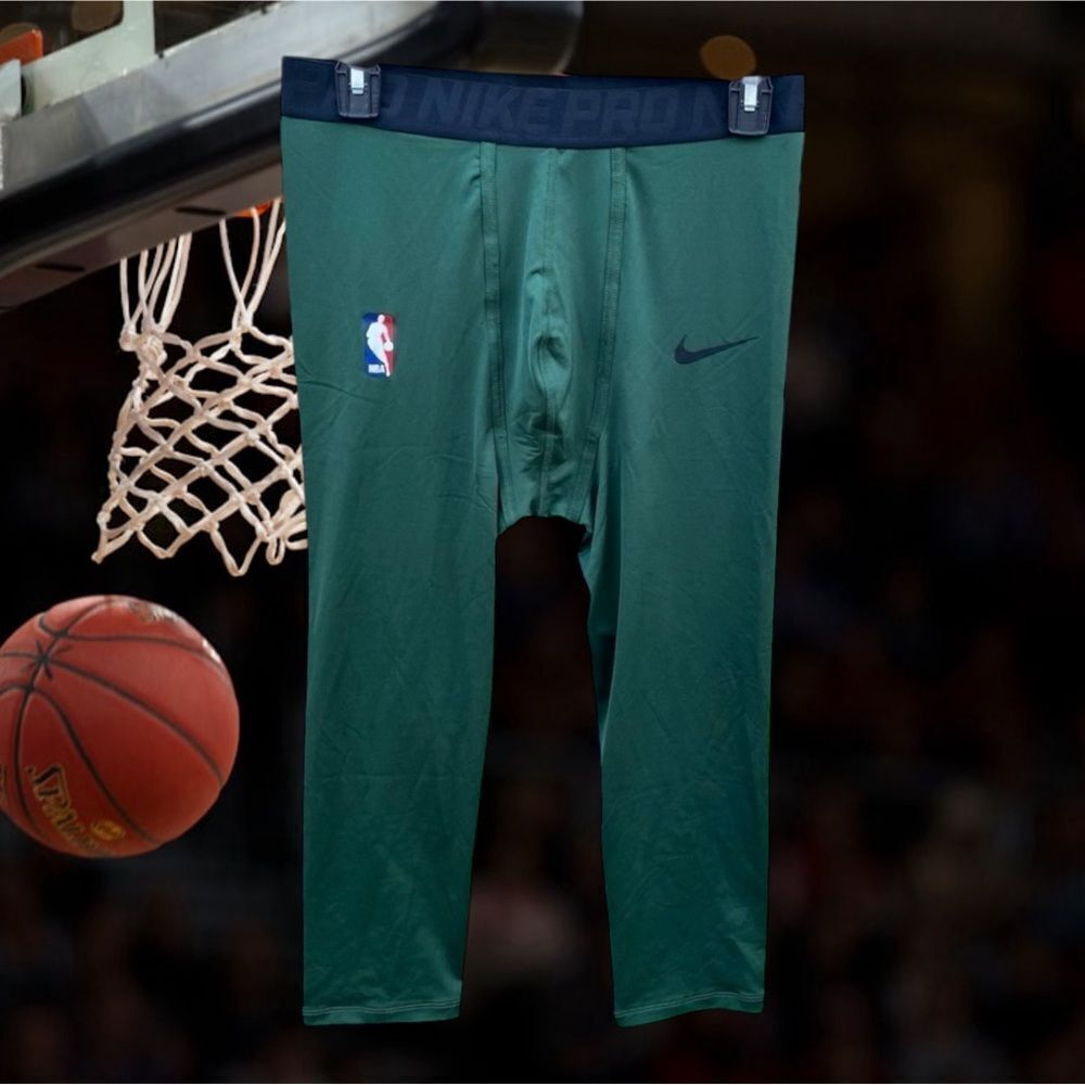 NWOT NEW! Nike Pro NBA Team Player Issue 3/4 Compression Sports Tights Green L